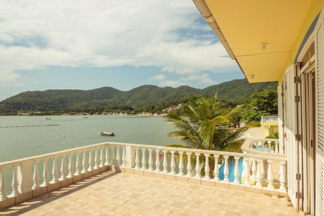Imagem Casa com 5 Quartos à Venda, 750 m² em Ribeirão Da Ilha - Florianópolis Imagem Casa com 5 Quartos à Venda, 750 m² em Ribeirão Da Ilha - Florianópolis