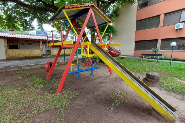 Imagem Imóvel com 3 Quartos à Venda, 111 m² em Rio Branco - Porto Alegre Imagem Imóvel com 3 Quartos à Venda, 111 m² em Rio Branco - Porto Alegre