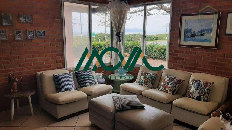 Imagem Casa com 4 Quartos à Venda, 160 m² em Praia Do Imperador - Itapoá Imagem Casa com 4 Quartos à Venda, 160 m² em Praia Do Imperador - Itapoá