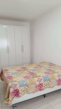 Imagem Imóvel com 2 Quartos à Venda, 75 m² em Caiçara - Praia Grande Imagem Imóvel com 2 Quartos à Venda, 75 m² em Caiçara - Praia Grande