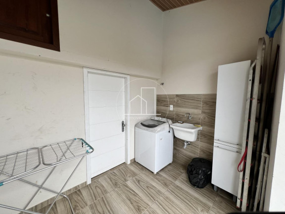 Imagem Casa com 3 Quartos à Venda, 440 m² em São João Do Rio Vermelho - Florianópolis