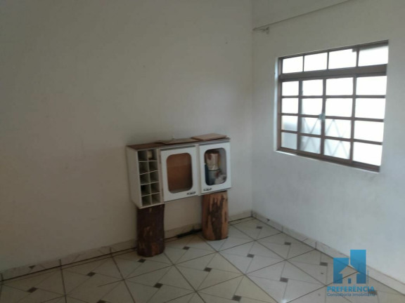 Imagem Imóvel com 2 Quartos à Venda, 1.026 m² em Colônia Dona Luíza - Ponta Grossa Imagem Imóvel com 2 Quartos à Venda, 1.026 m² em Colônia Dona Luíza - Ponta Grossa