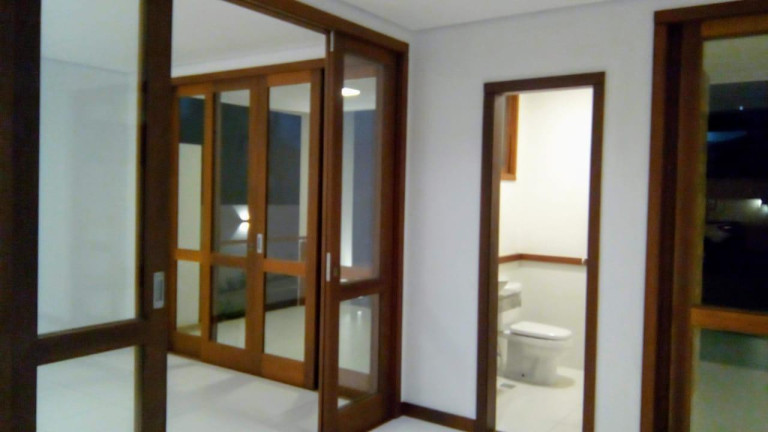 Imagem Casa com 4 Quartos à Venda, 425 m² em Portão - Lauro De Freitas Imagem Casa com 4 Quartos à Venda, 425 m² em Portão - Lauro De Freitas