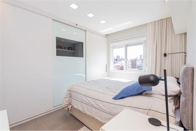 Imagem Apartamento com 2 Quartos à Venda, 56 m² em Menino Deus - Porto Alegre Imagem Apartamento com 2 Quartos à Venda, 56 m² em Menino Deus - Porto Alegre