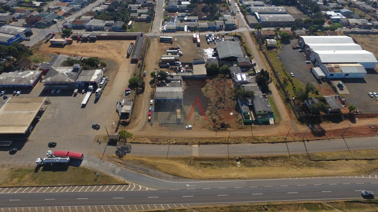 Imagem Terreno para Alugar, 2.000 m² em Primavera - Guarapuava Imagem Terreno para Alugar, 2.000 m² em Primavera - Guarapuava