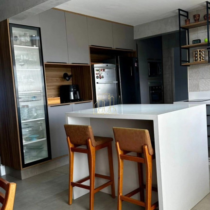 Imagem Imóvel com 4 Quartos à Venda, 225 m² em Patamares - Salvador Imagem Imóvel com 4 Quartos à Venda, 225 m² em Patamares - Salvador
