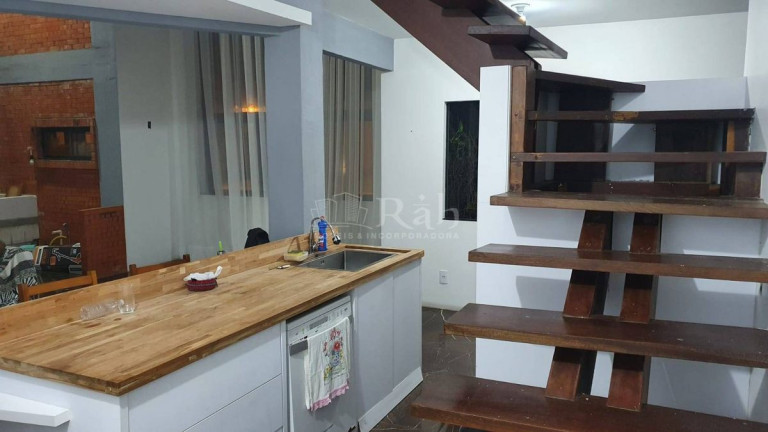 Imagem Sobrado com 3 Quartos à Venda, 220 m² em Santa Regina - Camboriú Imagem Sobrado com 3 Quartos à Venda, 220 m² em Santa Regina - Camboriú