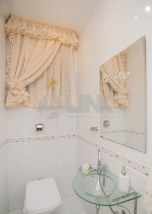 Imagem Casa com 3 Quartos à Venda, 350 m² em Boa Vista - Porto Alegre Imagem Casa com 3 Quartos à Venda, 350 m² em Boa Vista - Porto Alegre