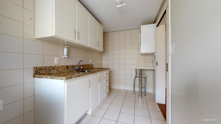 Imagem Imóvel com 2 Quartos à Venda, 69 m² em Higienópolis - Porto Alegre Imagem Imóvel com 2 Quartos à Venda, 69 m² em Higienópolis - Porto Alegre