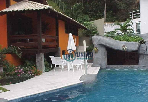 Casa com 4 Quartos à Venda, 551 m² em Itaipu - Niterói