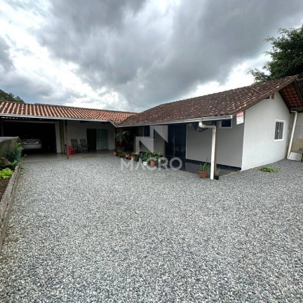 Imagem Casa com 5 Quartos à Venda, 110 m² em Ilha Da Figueira - Guaramirim Imagem Casa com 5 Quartos à Venda, 110 m² em Ilha Da Figueira - Guaramirim