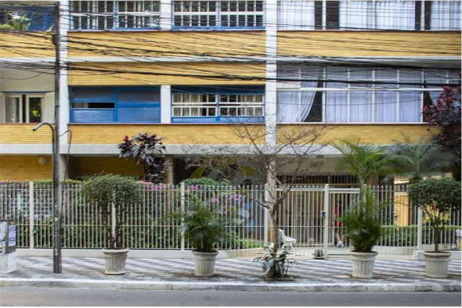 Imagem Apartamento com 2 Quartos à Venda, 105 m² em Cerqueira César - São Paulo