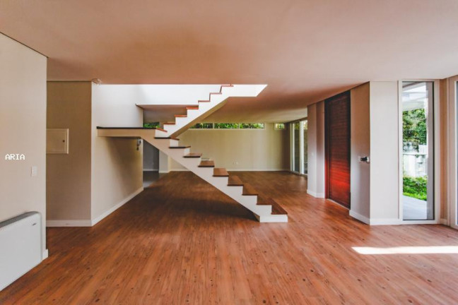 Imagem Casa com 3 Quartos à Venda, 385 m² em Centro - Gramado Imagem Casa com 3 Quartos à Venda, 385 m² em Centro - Gramado