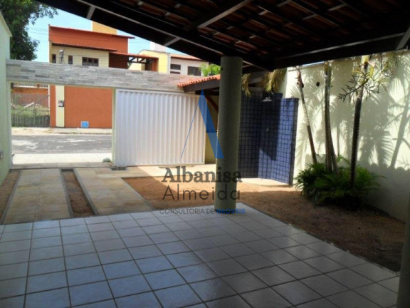 Imagem Casa com 3 Quartos à Venda, 242 m² em Sapiranga-coité - Fortaleza