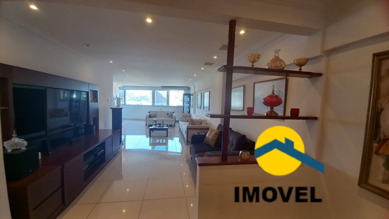 Imagem Apartamento com 4 Quartos à Venda, 220 m² em Icaraí - Niterói