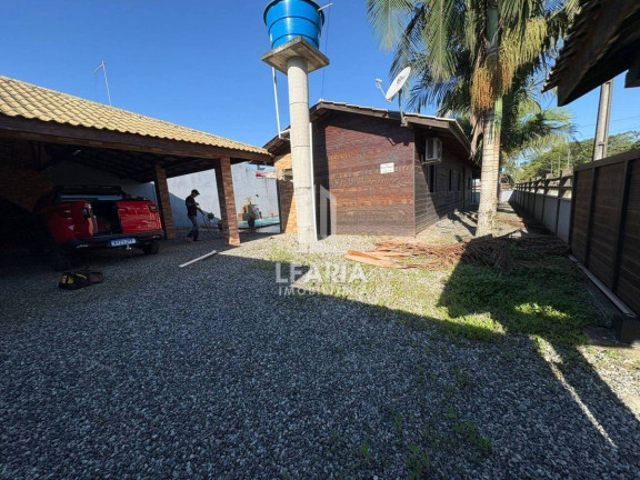Imagem Casa com 3 Quartos à Venda, 190 m² em Brasilia - Itapoá Imagem Casa com 3 Quartos à Venda, 190 m² em Brasilia - Itapoá
