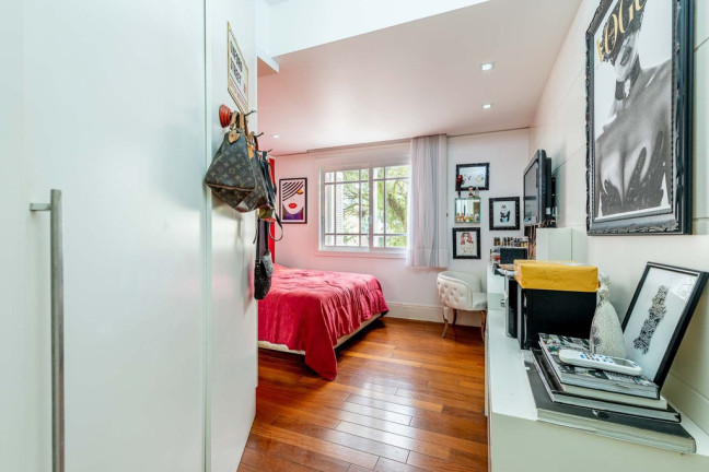 Imagem Casa de Condomínio com 3 Quartos à Venda, 566 m² em Boa Vista - Porto Alegre Imagem Casa de Condomínio com 3 Quartos à Venda, 566 m² em Boa Vista - Porto Alegre