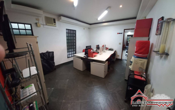 Imagem Casa com 4 Quartos à Venda, 90 m² em Centro - Jacareí Imagem Casa com 4 Quartos à Venda, 90 m² em Centro - Jacareí