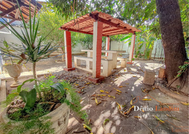Imagem Casa com 3 Quartos à Venda, 180 m² em São José - Montes Claros
