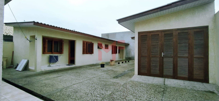 Imagem Casa com 5 Quartos à Venda, 180 m²em Capão Da Canoa - Capão Da Canoa Imagem Casa com 5 Quartos à Venda, 180 m²em Capão Da Canoa - Capão Da Canoa