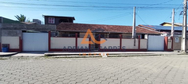 Imagem Casa com 4 Quartos à Venda, 300 m² em Armação - Penha Imagem Casa com 4 Quartos à Venda, 300 m² em Armação - Penha