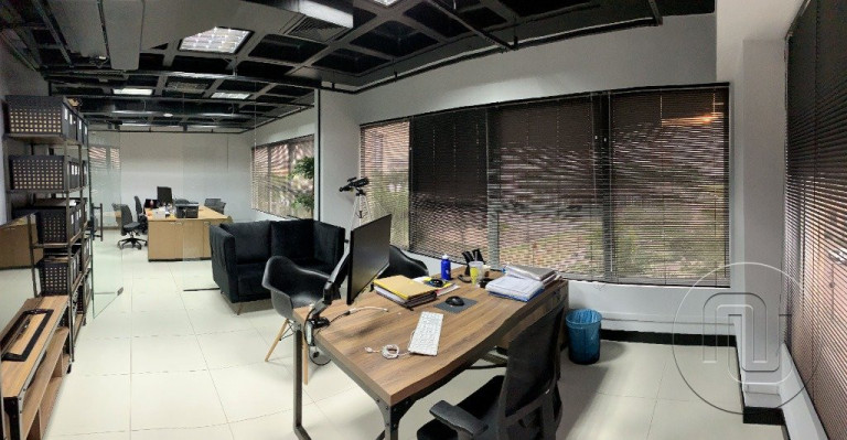 Sala Comercial à Venda, 70 m² em Pedra Branca - Palhoça