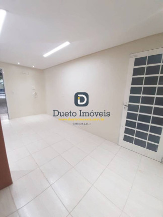 Imagem Sobrado com 4 Quartos à Venda, 268 m² em Tancredo Neves - Santa Maria