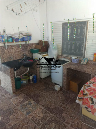 Imagem Casa com 3 Quartos à Venda, 155 m² em Vila Galvão - Guaratinguetá Imagem Casa com 3 Quartos à Venda, 155 m² em Vila Galvão - Guaratinguetá