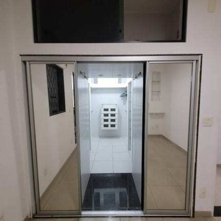Imagem Casa de Condomínio com 3 Quartos à Venda, 360 m² em Taquara - Rio De Janeiro
