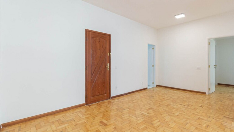 Imagem Imóvel com 3 Quartos à Venda, 128 m² em Copacabana - Rio De Janeiro Imagem Imóvel com 3 Quartos à Venda, 128 m² em Copacabana - Rio De Janeiro