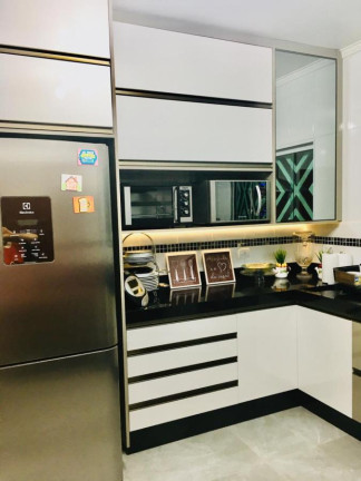 Imagem Casa com 3 Quartos à Venda, 200 m²