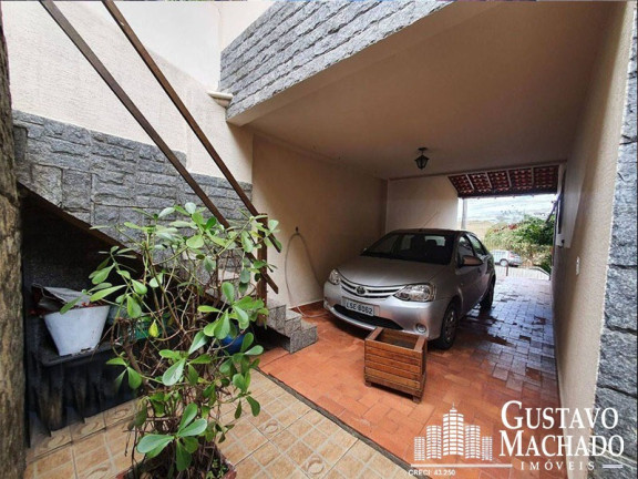 Imagem Casa com 3 Quartos à Venda, 180 m² em Jardim Belvedere - Volta Redonda Imagem Casa com 3 Quartos à Venda, 180 m² em Jardim Belvedere - Volta Redonda