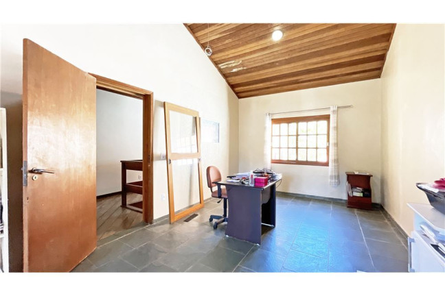 Imagem Casa com 2 Quartos à Venda, 302 m² em Partenon - Porto Alegre Imagem Casa com 2 Quartos à Venda, 302 m² em Partenon - Porto Alegre