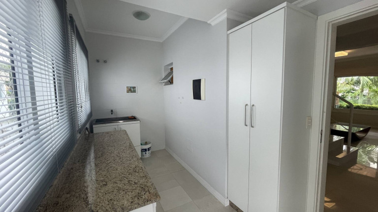 Imagem Casa com 3 Quartos à Venda, 220 m² em Jurerê Internacional - Florianópolis
