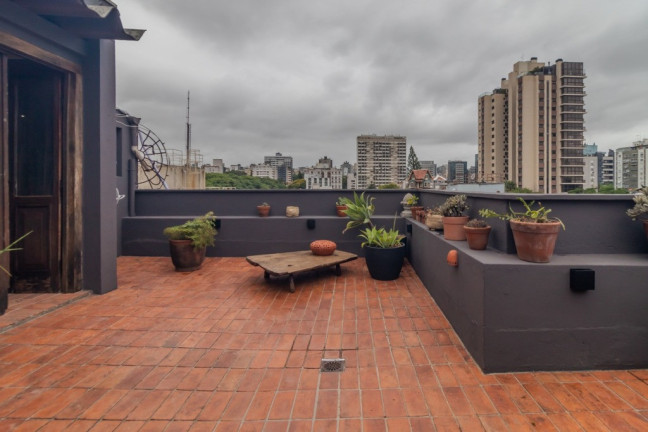 Imagem Imóvel com 3 Quartos à Venda, 191 m² em Moinhos De Vento - Porto Alegre