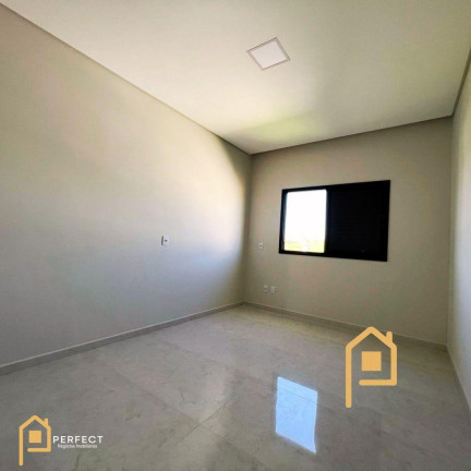 Imagem Casa com 3 Quartos à Venda, 180 m² em Condominio Residencial Malibú - Caçapava Imagem Casa com 3 Quartos à Venda, 180 m² em Condominio Residencial Malibú - Caçapava