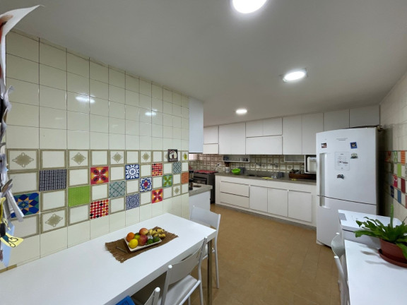 Imagem Apartamento com 4 Quartos à Venda, 159 m² em Ingá - Niterói
