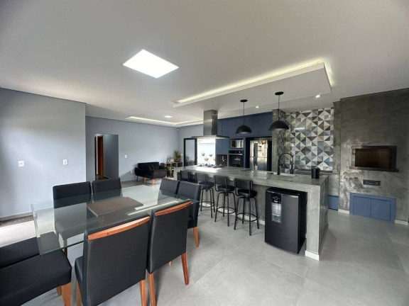 Imagem Casa com 5 Quartos à Venda, 180 m² em Salinas - Balneário Barra Do Sul Imagem Casa com 5 Quartos à Venda, 180 m² em Salinas - Balneário Barra Do Sul