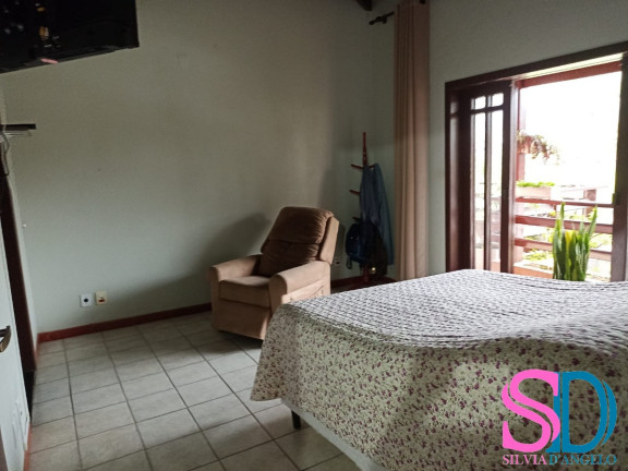 Imagem Casa com 4 Quartos à Venda, 324 m² em Centro - Ubatuba