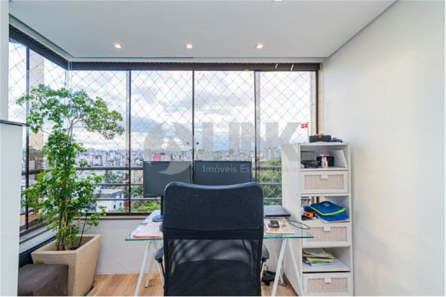 Imagem Apartamento com 3 Quartos à Venda, 126 m² em Menino Deus - Porto Alegre Imagem Apartamento com 3 Quartos à Venda, 126 m² em Menino Deus - Porto Alegre