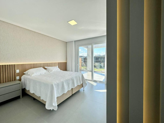 Imagem Casa com 4 Quartos à Venda, em -- - Capao Da Canoa Imagem Casa com 4 Quartos à Venda, em -- - Capao Da Canoa