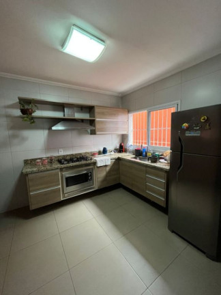 Imagem Sobrado com 3 Quartos à Venda, 295 m² em Vila Galvão - Guarulhos Imagem Sobrado com 3 Quartos à Venda, 295 m² em Vila Galvão - Guarulhos