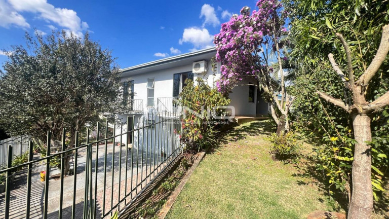 Imagem Casa com 4 Quartos à Venda, 240 m² em Vila Isabel - Pato Branco Imagem Casa com 4 Quartos à Venda, 240 m² em Vila Isabel - Pato Branco