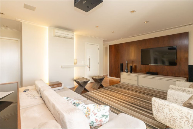 Apartamento com 3 Quartos à Venda, 192 m² em Vila Carrão - São Paulo