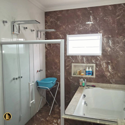 Imagem Casa com 3 Quartos à Venda, 220 m² em Taubaté Imagem Casa com 3 Quartos à Venda, 220 m² em Taubaté