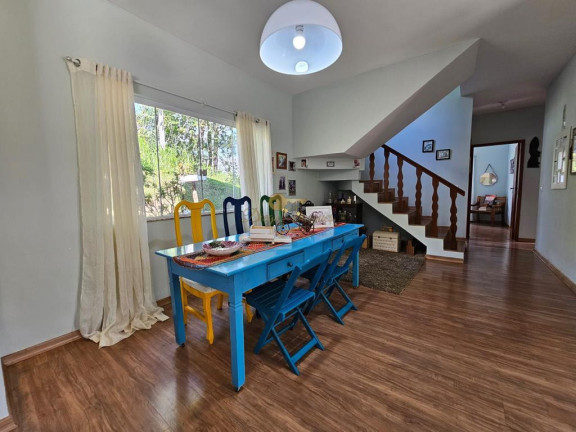 Imagem Casa com 4 Quartos à Venda, 181 m² em Vargem Grande - Teresópolis Imagem Casa com 4 Quartos à Venda, 181 m² em Vargem Grande - Teresópolis