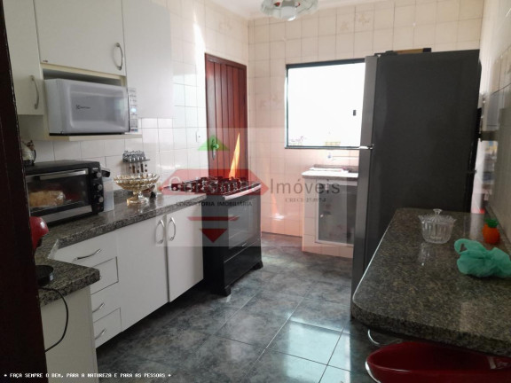 Imagem Casa com 3 Quartos à Venda, 200 m² em Vila Aparecida - Taubaté Imagem Casa com 3 Quartos à Venda, 200 m² em Vila Aparecida - Taubaté