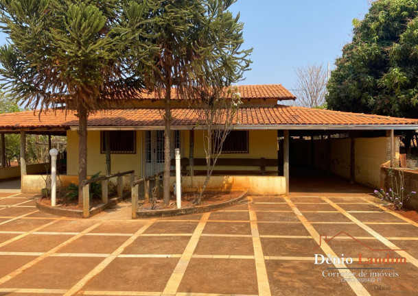 Chácara com 3 Quartos à Venda, 80 m² em Nova Esperança - Montes Claros