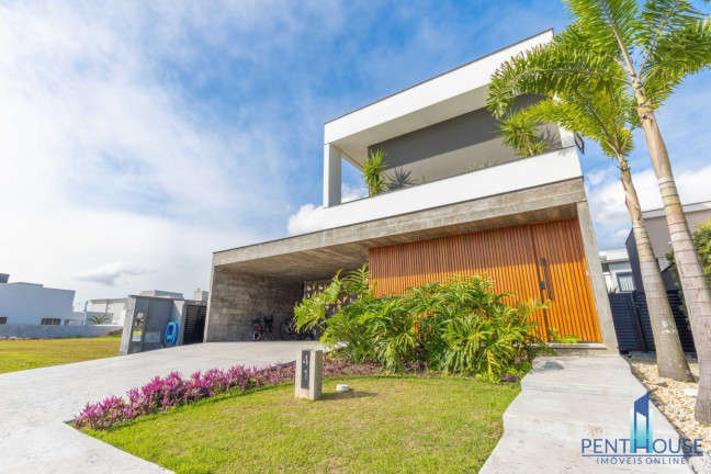 Imagem Casa com 3 Quartos à Venda, 431 m² em Santa Regina - Camboriú Imagem Casa com 3 Quartos à Venda, 431 m² em Santa Regina - Camboriú