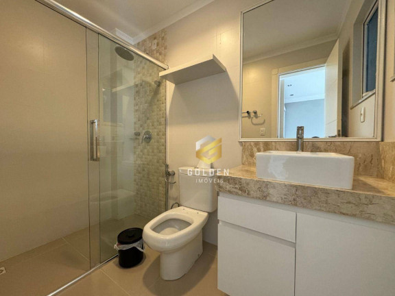 Imagem Sobrado com 3 Quartos à Venda, 180 m² em Ariribá - Balneário Camboriú Imagem Sobrado com 3 Quartos à Venda, 180 m² em Ariribá - Balneário Camboriú